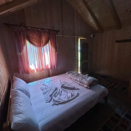 Xheni Bed & Breakfast Valbona