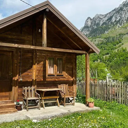 Bed & Breakfast Xheni Valbona